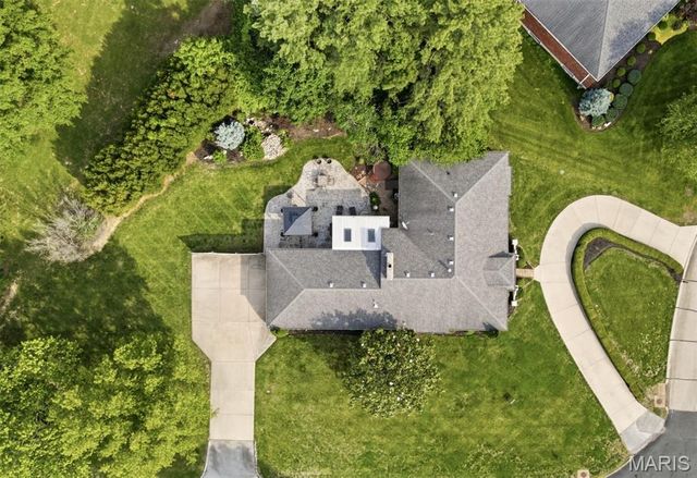 9102 Fox Estates Drive, Sunset Hills, MO 63127