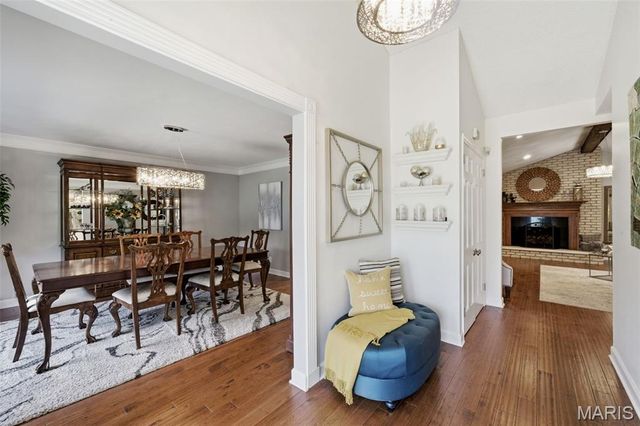 9102 Fox Estates Drive, Sunset Hills, MO 63127