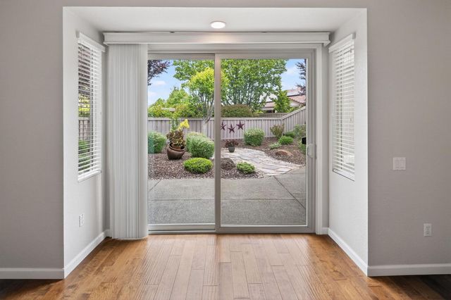 1960 Graeagle Ln, Lincoln, CA 95648