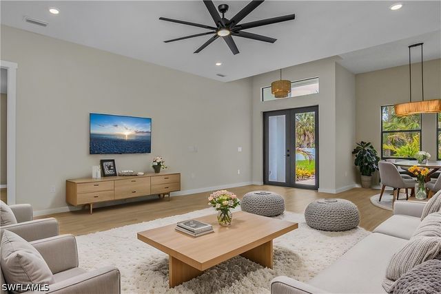 2719 2nd ST NW, Naples, FL 34120