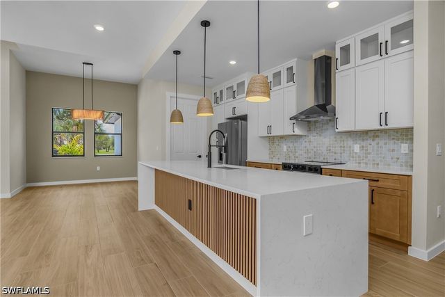 2719 2nd ST NW, Naples, FL 34120