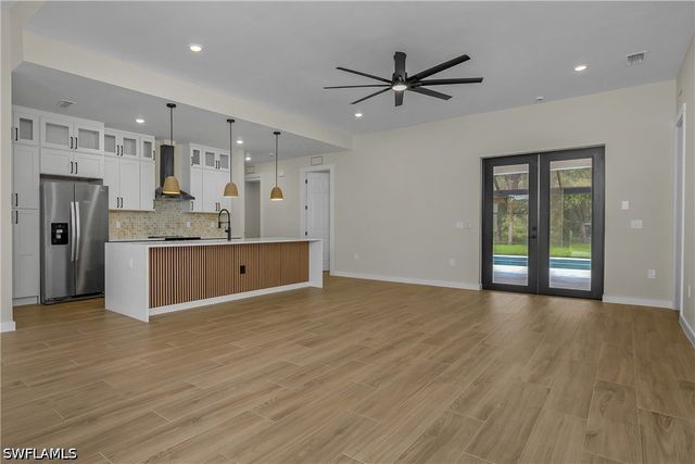 2719 2nd ST NW, Naples, FL 34120