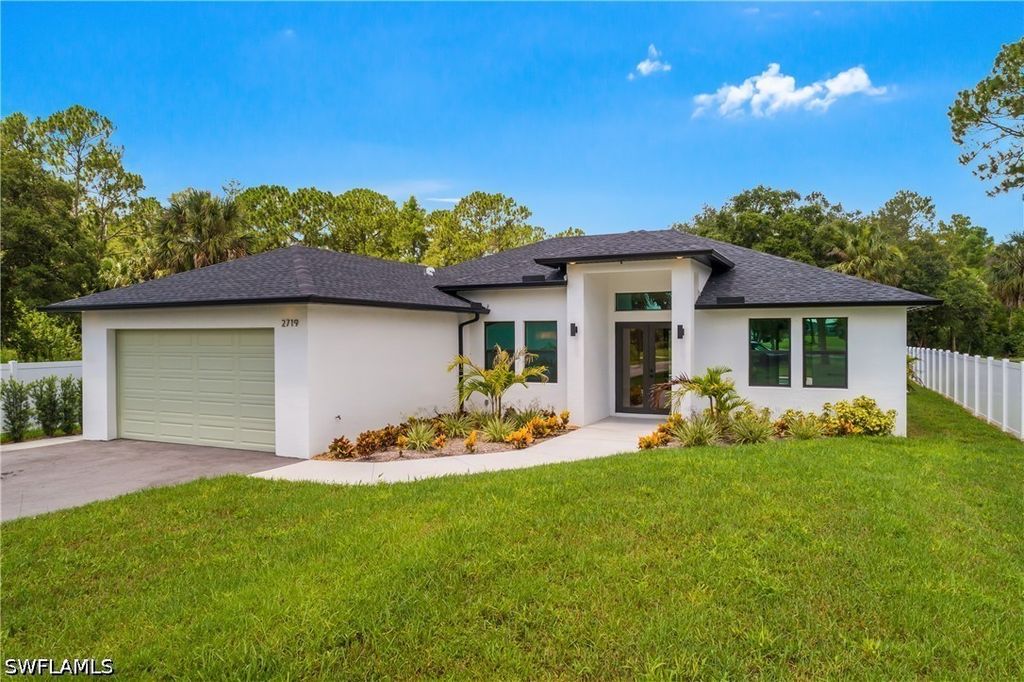 2719 2nd ST NW, Naples, FL 34120