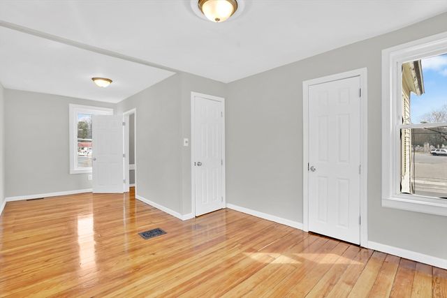 64 Berkshire Ave, Springfield, MA 01109