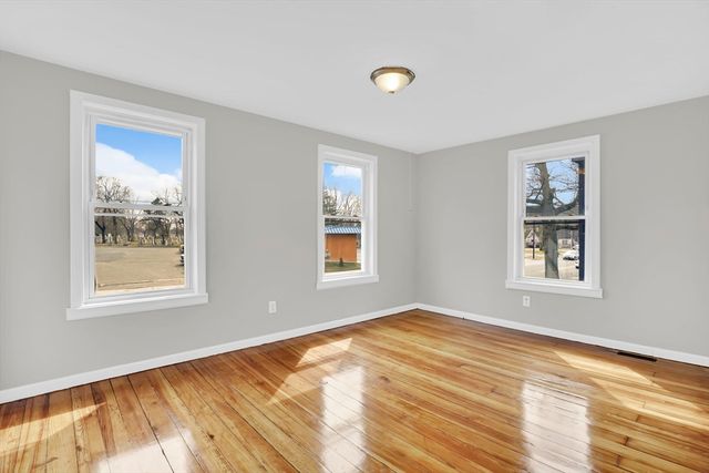 64 Berkshire Ave, Springfield, MA 01109