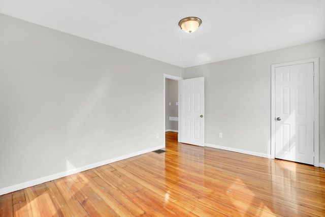 64 Berkshire Ave, Springfield, MA 01109