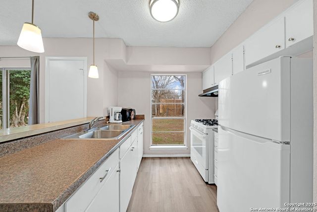 6706 RED BLF, San Antonio, TX 78218