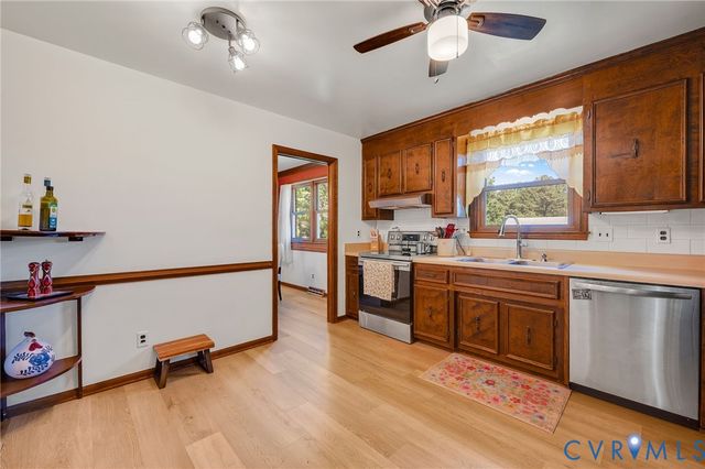3610 Hemlock Rd, Chesterfield, VA 23831