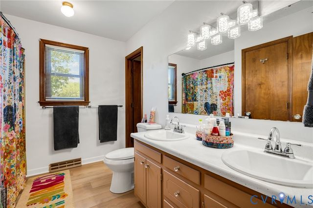3610 Hemlock Rd, Chesterfield, VA 23831