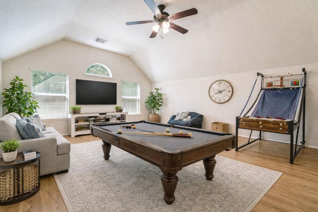 5807 Horseshoe Falls, Missouri City, TX 77459