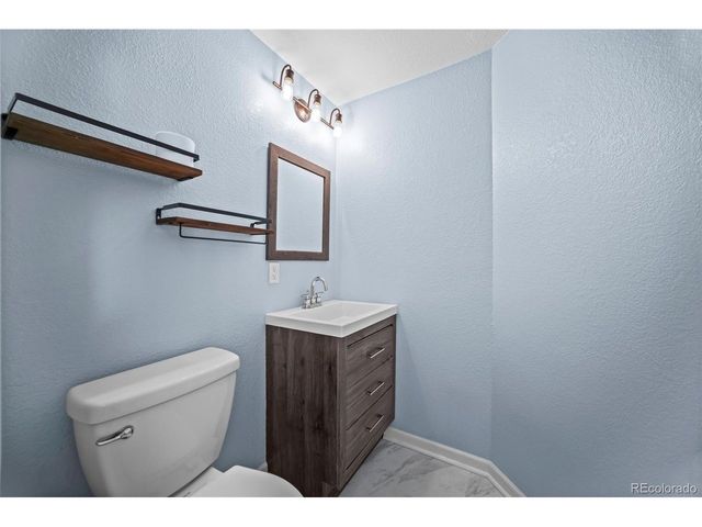 6310 S Harrison Way, Centennial, CO 80121