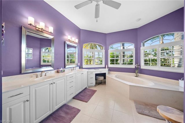 9780 Treasure Cay LN, Bonita Springs, FL 34135