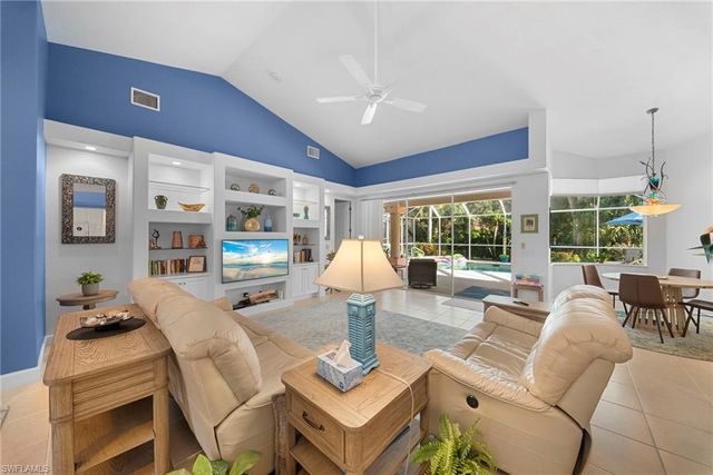 9780 Treasure Cay LN, Bonita Springs, FL 34135