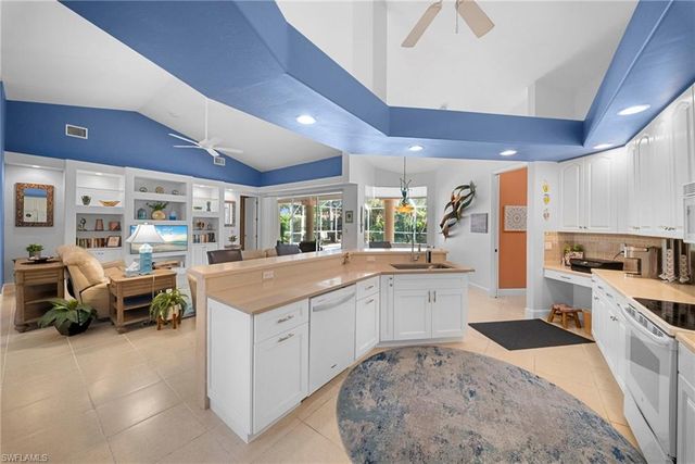 9780 Treasure Cay LN, Bonita Springs, FL 34135