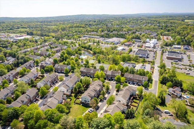 210 ELDER TER, Purcellville, VA 20132