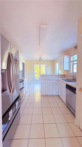 221 Heathrow Drive, Riverdale, GA 30274