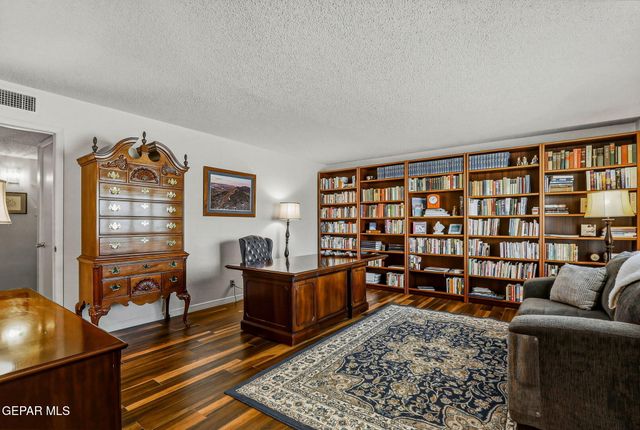 301 NORTHWIND Drive, El Paso, TX 79912