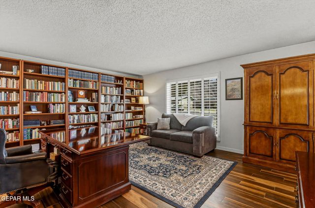 301 NORTHWIND Drive, El Paso, TX 79912