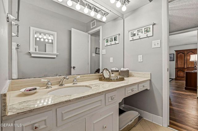 301 NORTHWIND Drive, El Paso, TX 79912