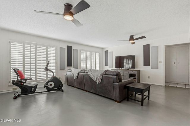 301 NORTHWIND Drive, El Paso, TX 79912