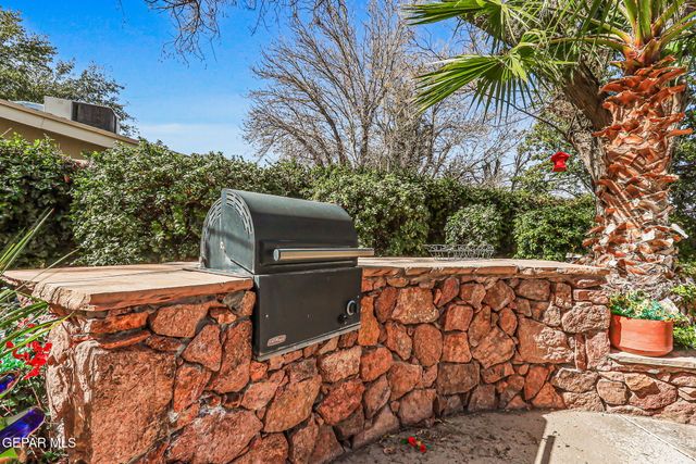 301 NORTHWIND Drive, El Paso, TX 79912