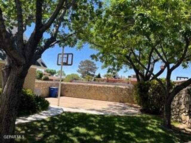 301 NORTHWIND Drive, El Paso, TX 79912