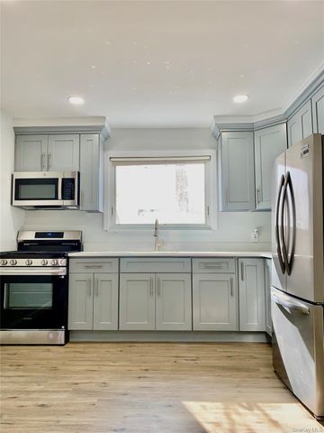 336 Scranton Avenue, Lynbrook, NY 11563