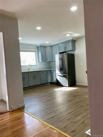 336 Scranton Avenue, Lynbrook, NY 11563