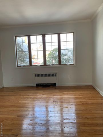 336 Scranton Avenue, Lynbrook, NY 11563