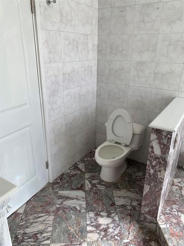 336 Scranton Avenue, Lynbrook, NY 11563