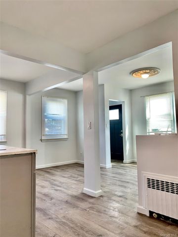 336 Scranton Avenue, Lynbrook, NY 11563