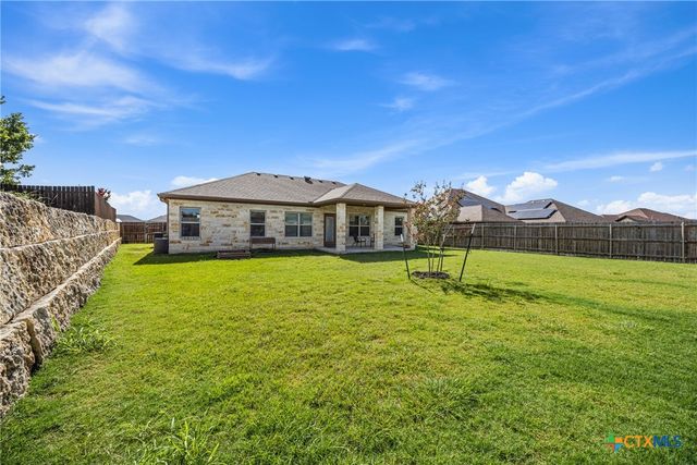 104 Adam Ridge Lane, Jarrell, TX 76537