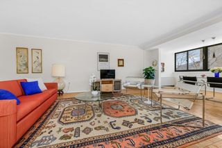 6 Whittier Place 6H, Boston, MA 02114