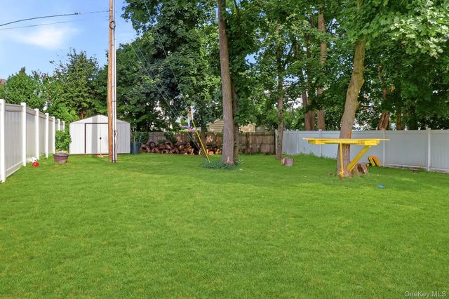 24 Whittier Boulevard, Poughkeepsie, NY 12603
