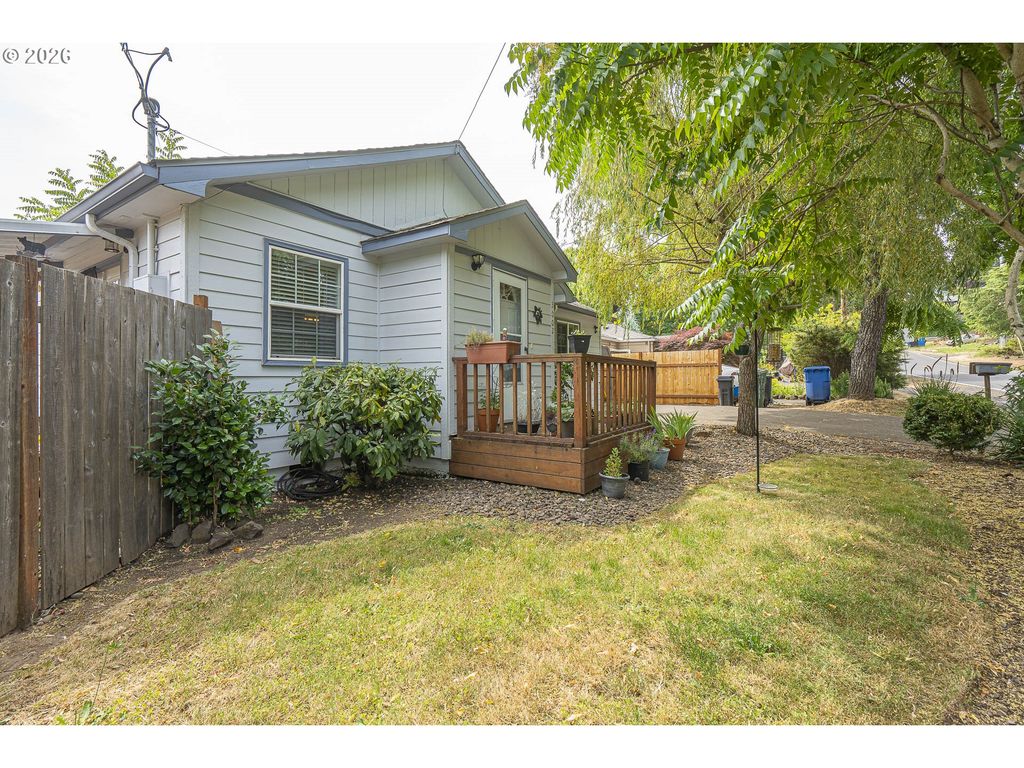 3002 BLUFF Ave, Salem, OR 97302