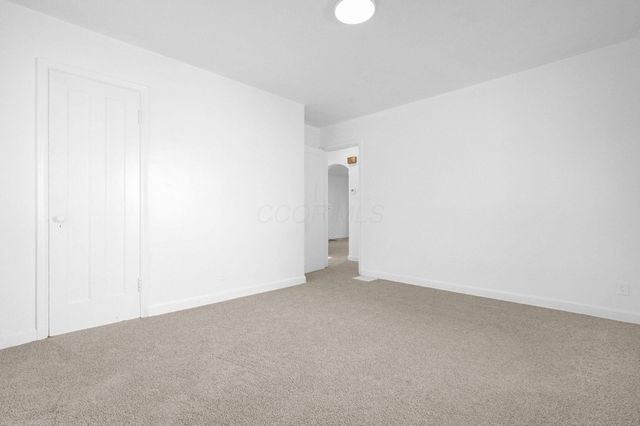 2204 Medina Avenue, Columbus, OH 43211