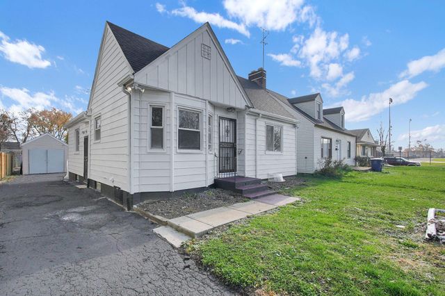 2204 Medina Avenue, Columbus, OH 43211