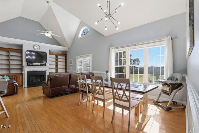 125 Dexterfield Drive, Fuquay Varina, NC 27526