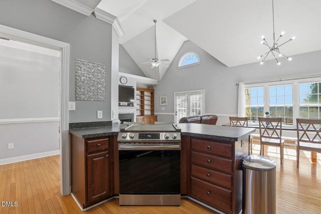 125 Dexterfield Drive, Fuquay Varina, NC 27526