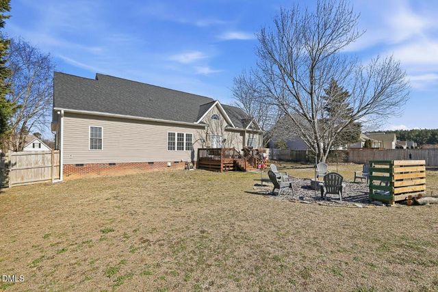 125 Dexterfield Drive, Fuquay Varina, NC 27526