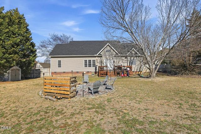 125 Dexterfield Drive, Fuquay Varina, NC 27526