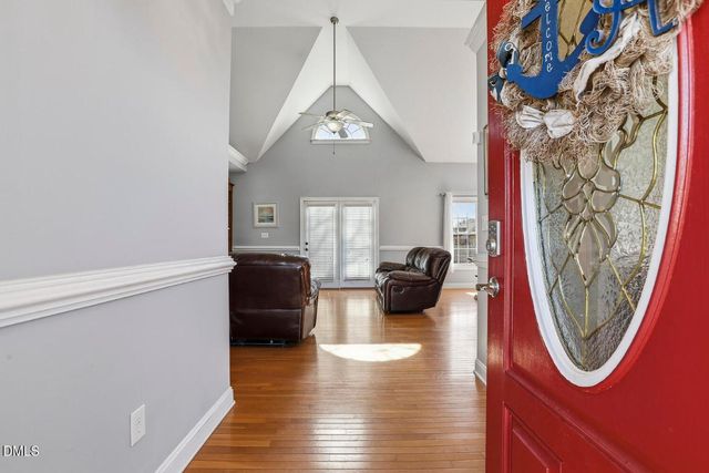 125 Dexterfield Drive, Fuquay Varina, NC 27526