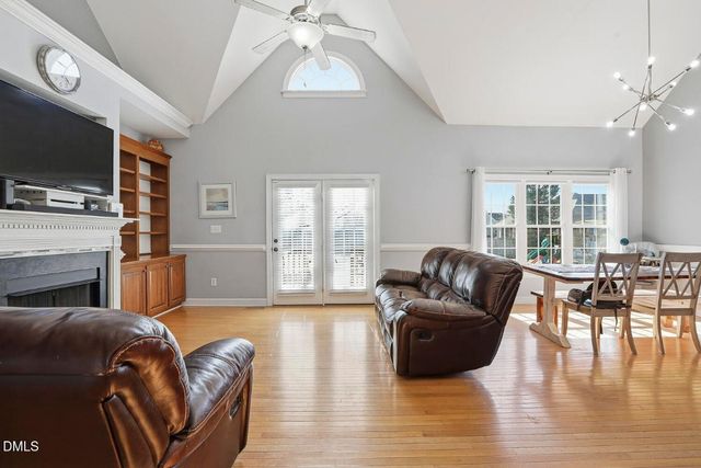 125 Dexterfield Drive, Fuquay Varina, NC 27526