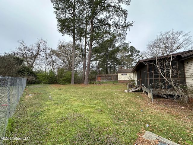 520 E Choctaw Street, Magee, MS 39111