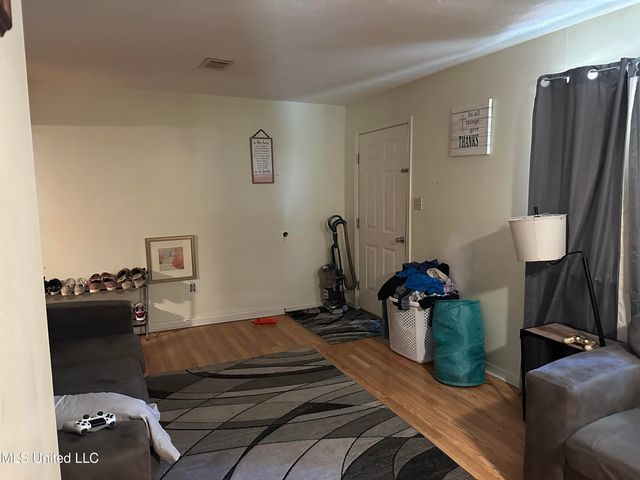 520 E Choctaw Street, Magee, MS 39111