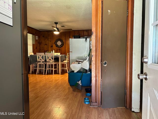 520 E Choctaw Street, Magee, MS 39111