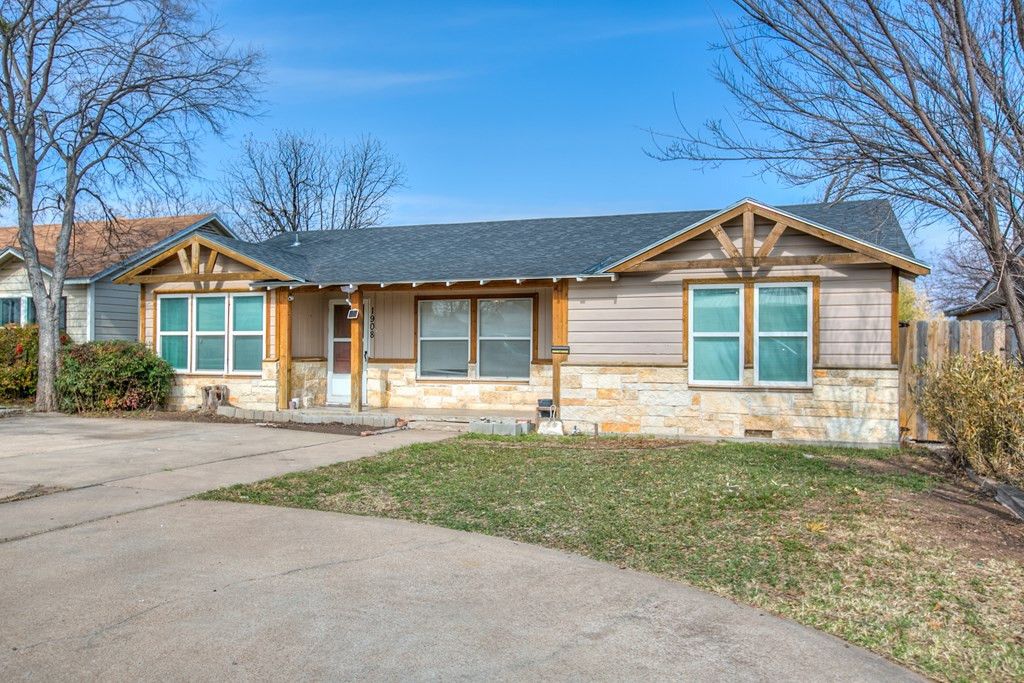 Image 2 of property listing at 1908 Webster Street, San Angelo, TX 76901