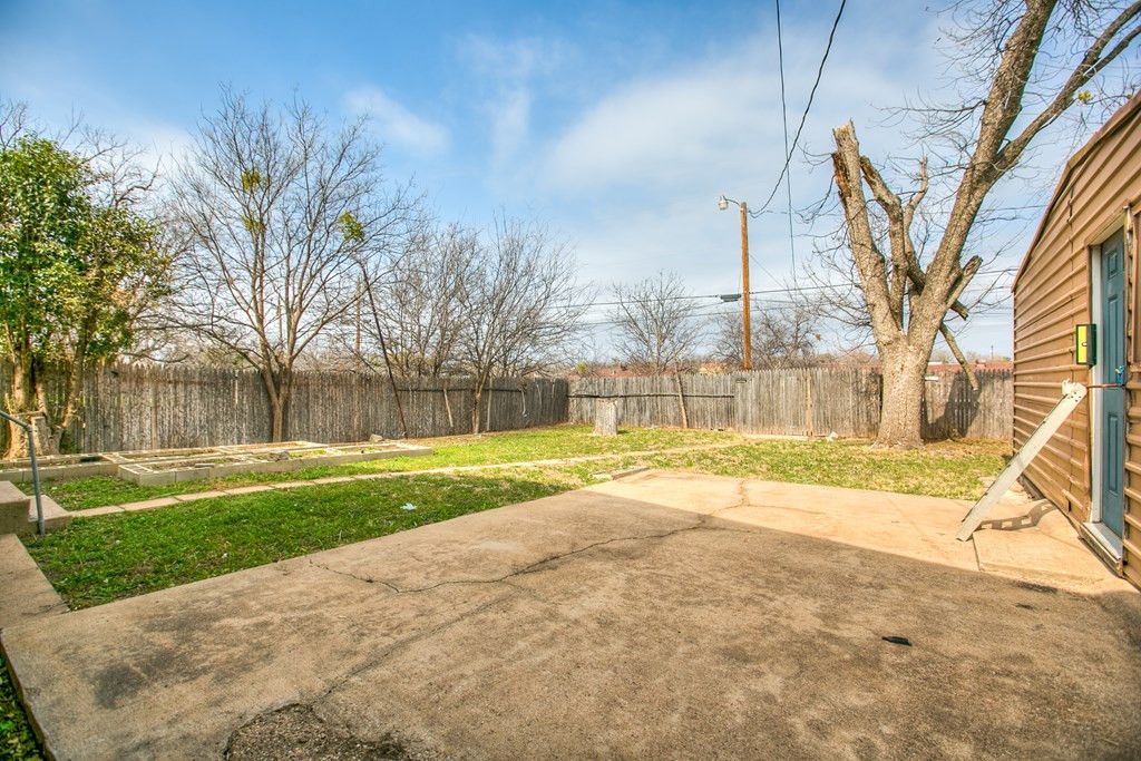 Image 24 of property listing at 1908 Webster Street, San Angelo, TX 76901