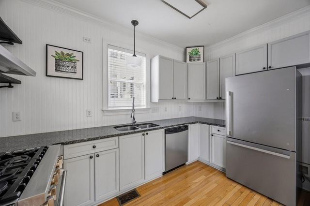 2010 Cambridge Avenue, Atlanta, GA 30337