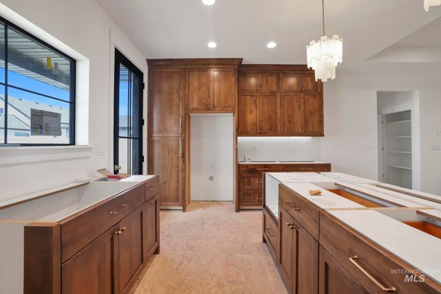 979 Siphon St, Twin Falls, ID 83301